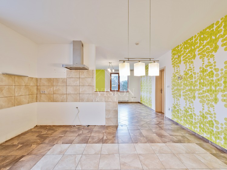 Prodej rodinného domu 140 m², pozemek 721 m² - foto 3