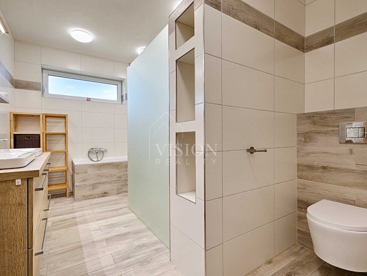 Prodej rodinného domu 120 m², pozemek 901 m² - foto 5