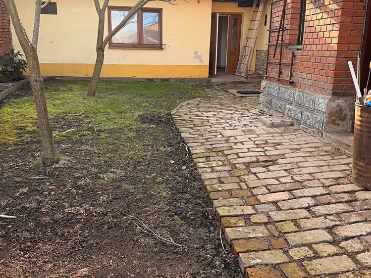Prodej rodinného domu 90 m², pozemek 734 m² - foto 5