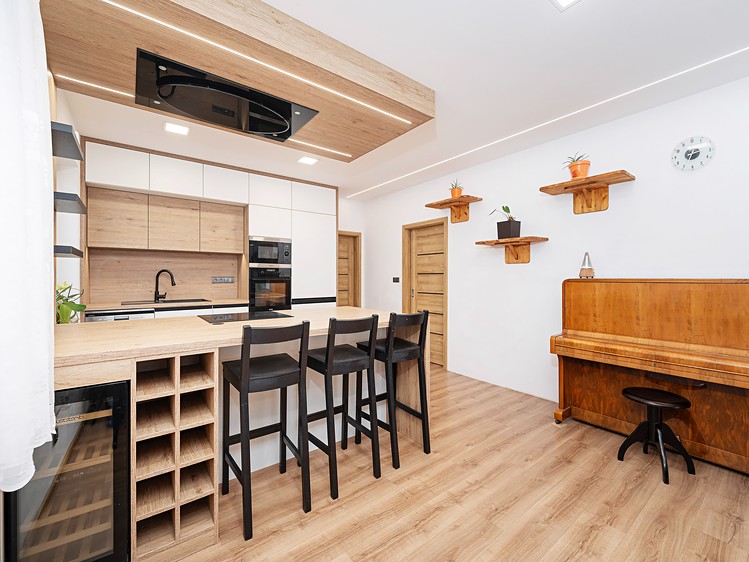 Prodej  rodinného domu 261 m², pozemek 2 793 m² - foto 5