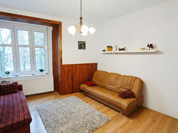 Prodej rodinného domu 300 m², pozemek 213 m² - foto 3