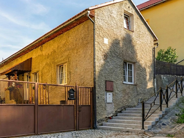 Prodej rodinného domu 170 m², pozemek 347 m² - foto 1