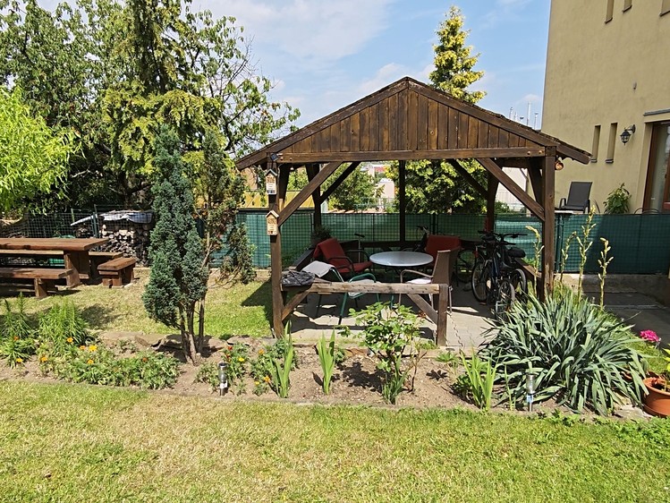 Prodej rodinného domu 255 m², pozemek 384 m² - foto 4