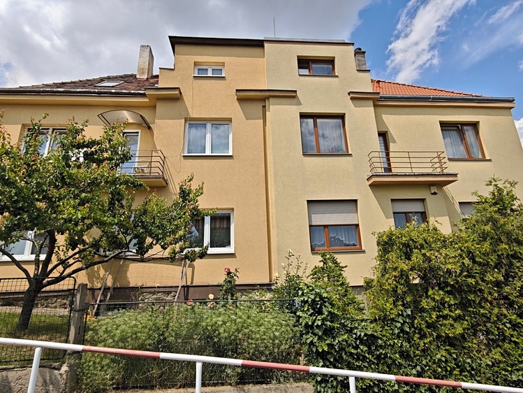 Prodej rodinného domu 255 m², pozemek 384 m² - foto 8