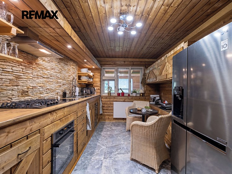 Prodej chalupy 450 m², pozemek 3 070 m² - foto 4