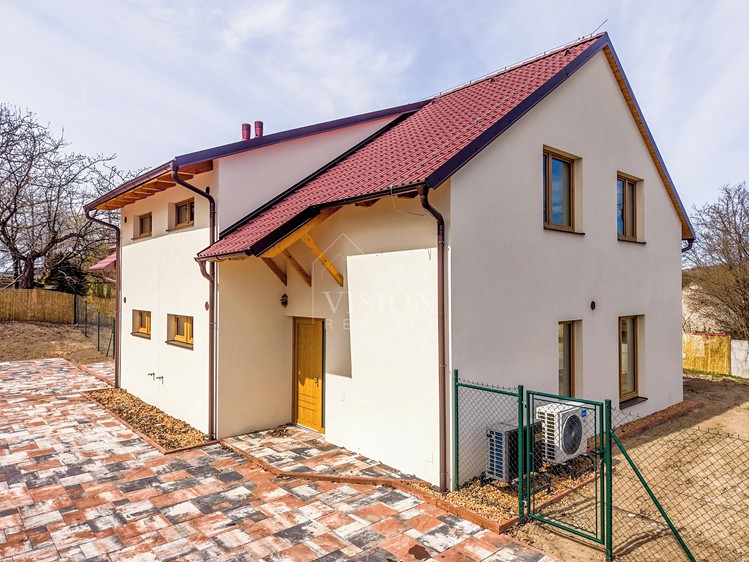 Prodej rodinného domu 119 m², pozemek 554 m² - foto 1
