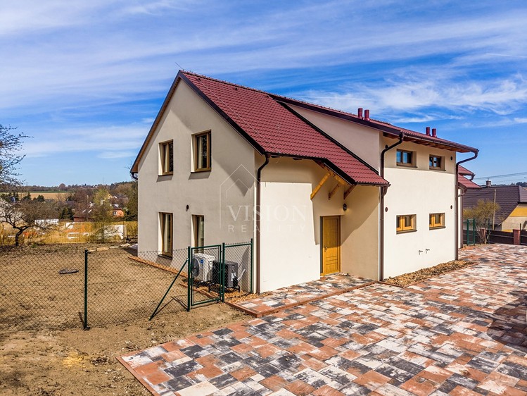 Prodej rodinného domu 119 m², pozemek 500 m² - foto 1