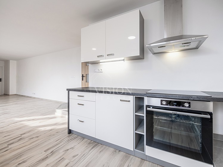 Prodej rodinného domu 180 m², pozemek 221 m² - foto 5
