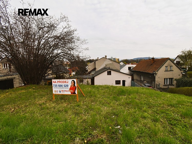 Prodej rodinného domu 193 m², pozemek 675 m² - foto 1