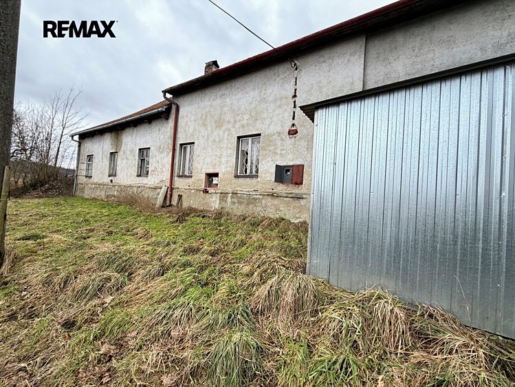 Prodej rodinného domu 354 m², pozemek 1 368 m² - foto 4