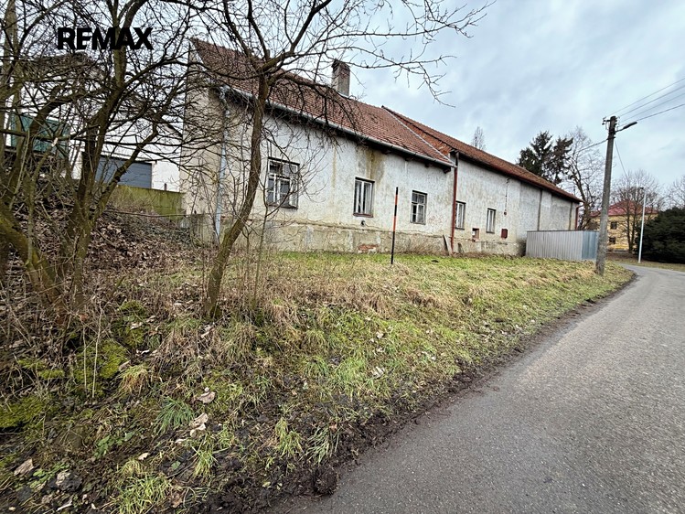 Prodej rodinného domu 354 m², pozemek 1 368 m² - foto 5