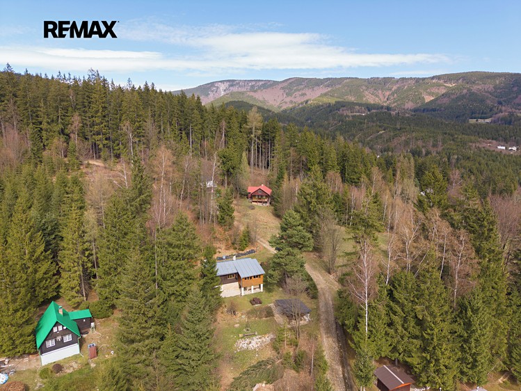 Prodej chaty 116 m², pozemek 430 m² - foto 1