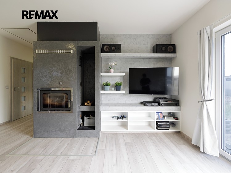 Prodej rodinného domu 92 m², pozemek 738 m² - foto 3