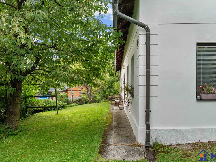 Prodej rodinného domu 194 m², pozemek 587 m² - foto 6