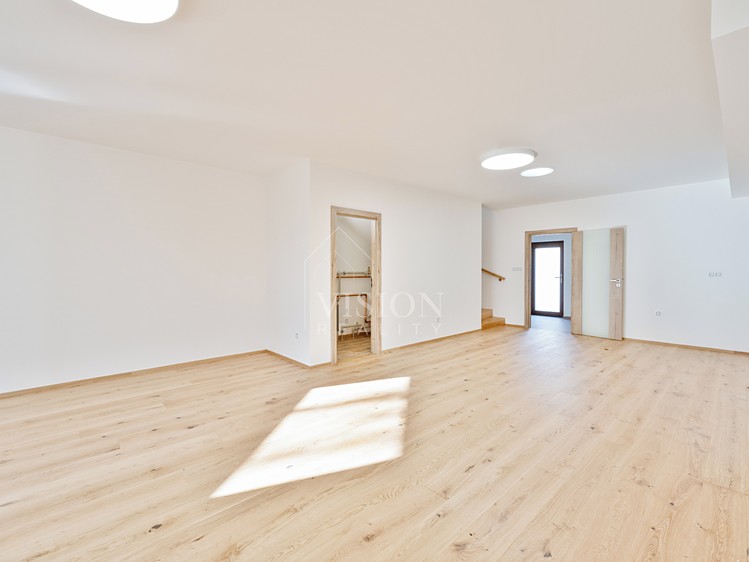Prodej rodinného domu 121 m², pozemek 180 m² - foto 8