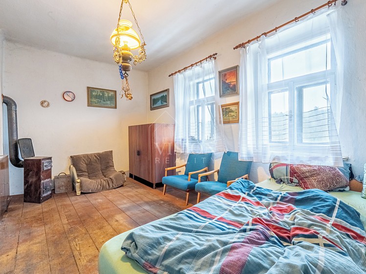 Prodej rodinného domu 170 m², pozemek 1 358 m² - foto 2