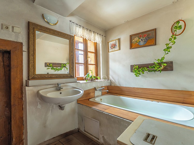 Prodej rodinného domu 145 m², pozemek 1 720 m² - foto 8