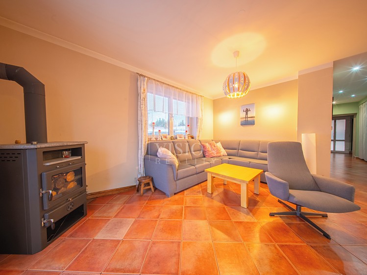 Prodej rodinného domu 200 m², pozemek 882 m² - foto 6