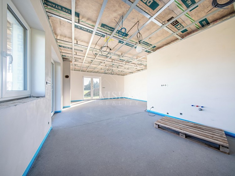 Prodej rodinného domu 114 m², pozemek 697 m² - foto 6