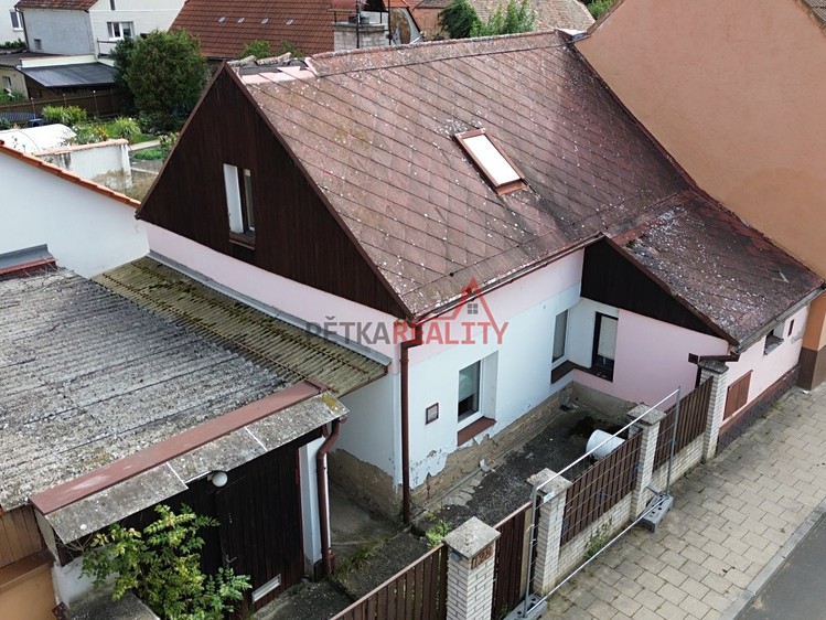 Prodej rodinného domu 80 m², pozemek 615 m² - foto 1