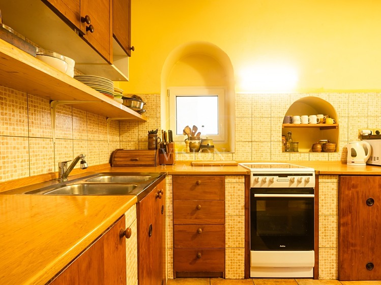 Prodej rodinného domu 104 m², pozemek 675 m² - foto 2