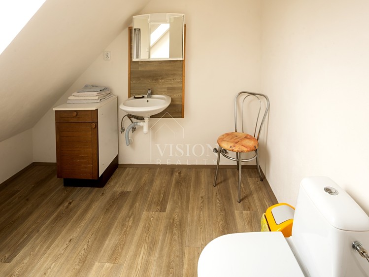 Prodej rodinného domu 104 m², pozemek 675 m² - foto 8