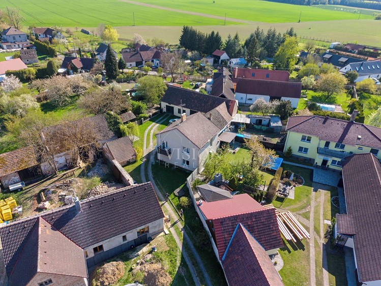 Prodej rodinného domu 175 m², pozemek 2 062 m² - foto 1