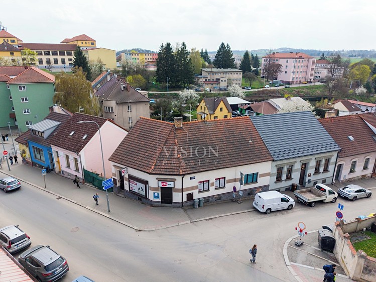 Prodej rodinného domu 160 m², pozemek 187 m² - foto 1