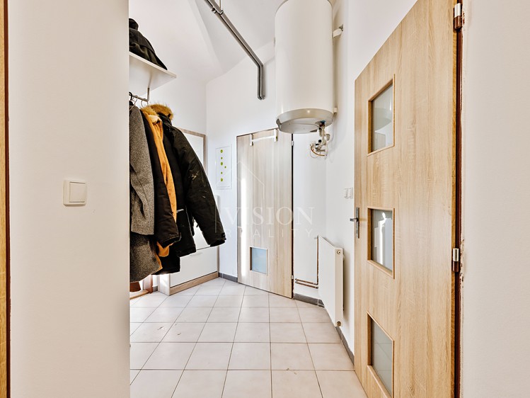 Prodej rodinného domu 160 m², pozemek 187 m² - foto 8