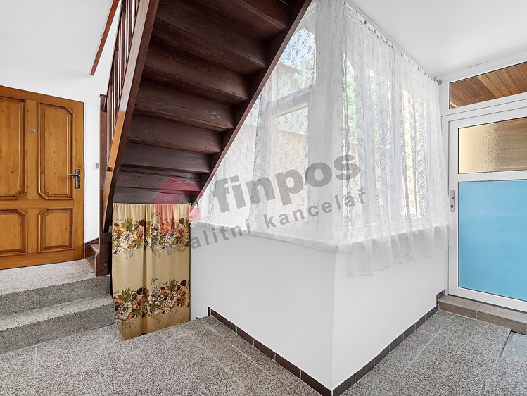 Prodej rodinného domu 140 m², pozemek 174 m² - foto 4