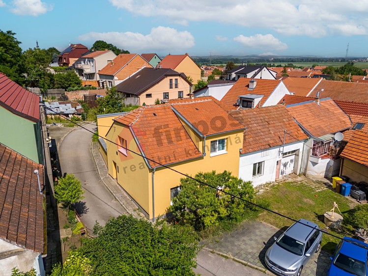 Prodej rodinného domu 140 m², pozemek 174 m² - foto 6