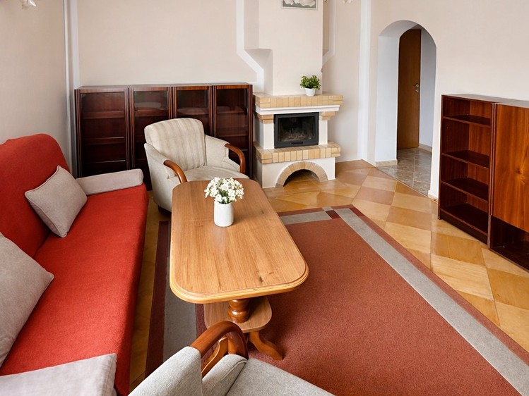 Prodej rodinného domu 194 m², pozemek 884 m² - foto 3