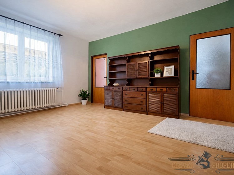 Prodej rodinného domu 194 m², pozemek 884 m² - foto 8
