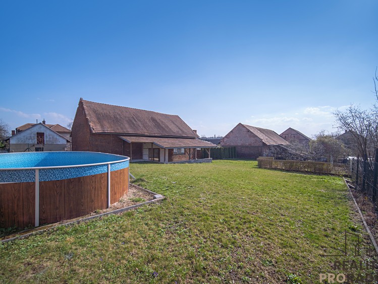 Prodej rodinného domu 152 m², pozemek 1 180 m² - foto 1