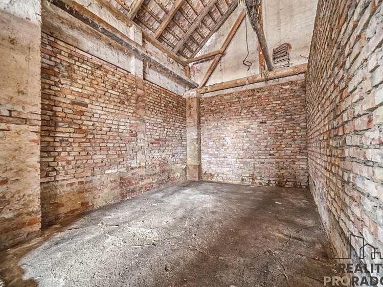 Prodej rodinného domu 152 m², pozemek 1 180 m² - foto 5
