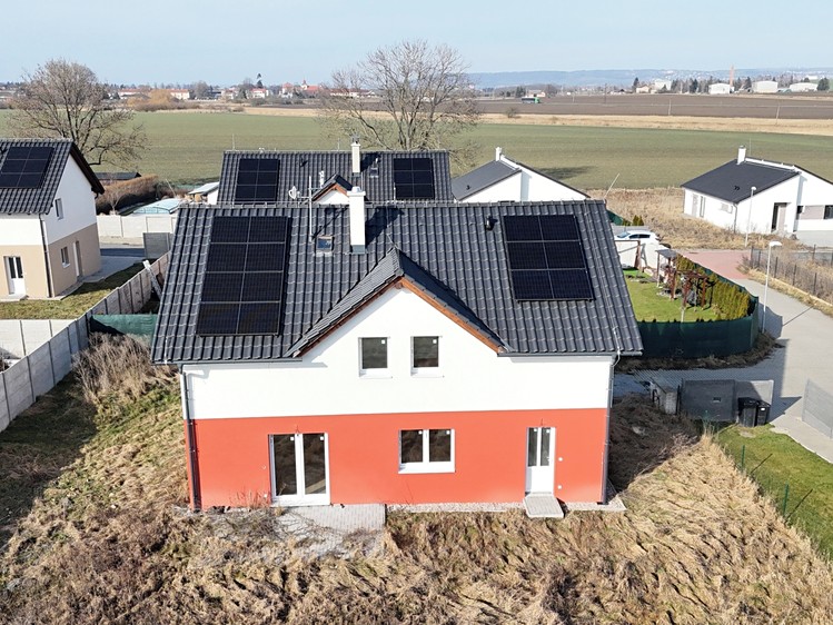 Dražba rodinného domu 146 m², pozemek 944 m² - foto 4