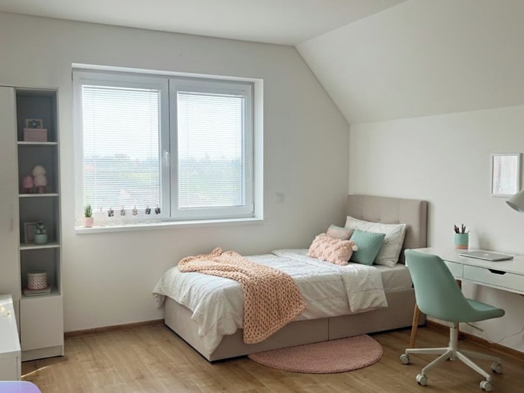 Dražba rodinného domu 146 m², pozemek 944 m² - foto 6