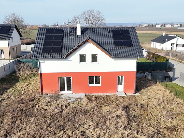 Dražba rodinného domu 146 m², pozemek 944 m² - foto 5