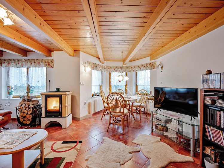 Prodej rodinného domu 400 m², pozemek 934 m² - foto 8