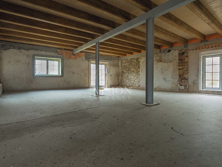 Prodej rodinného domu 413 m², pozemek 3 000 m² - foto 3