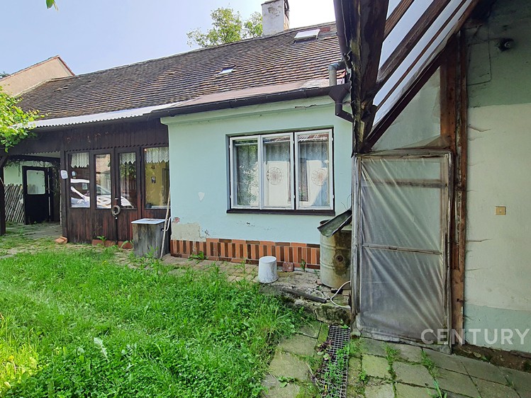 Prodej rodinného domu 850 m², pozemek 1 100 m² - foto 5