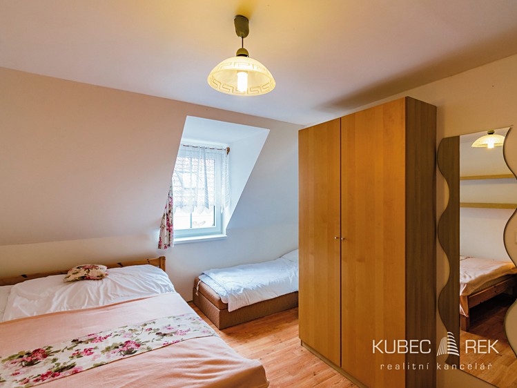 Prodej chalupy 80 m², pozemek 180 m² - foto 8