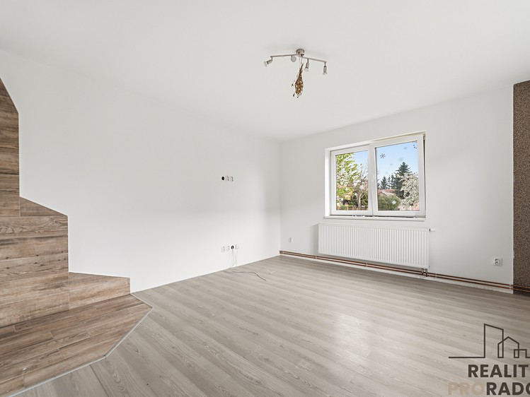 Prodej rodinného domu 190 m², pozemek 660 m² - foto 6
