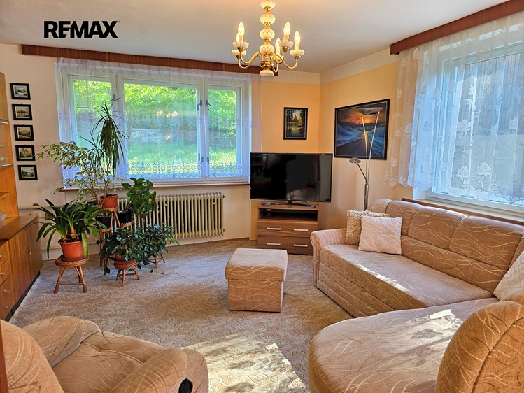 Prodej  rodinného domu 191 m², pozemek 731 m² - foto 4