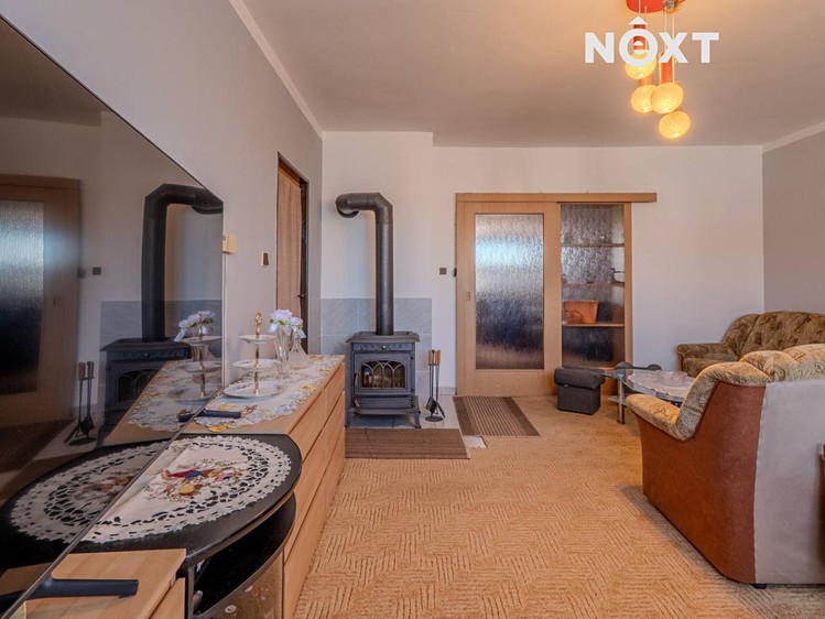 Prodej rodinného domu 214 m², pozemek 828 m² - foto 4