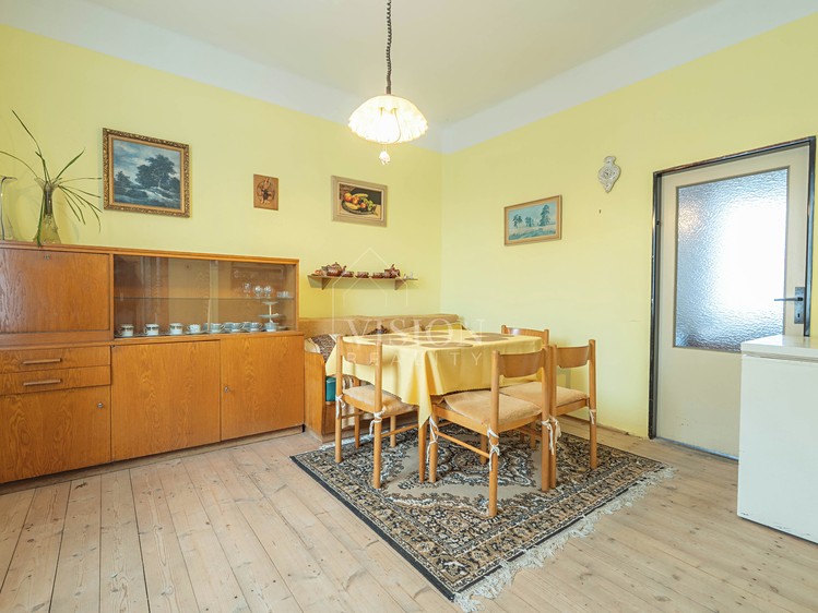 Prodej rodinného domu 118 m², pozemek 865 m² - foto 5