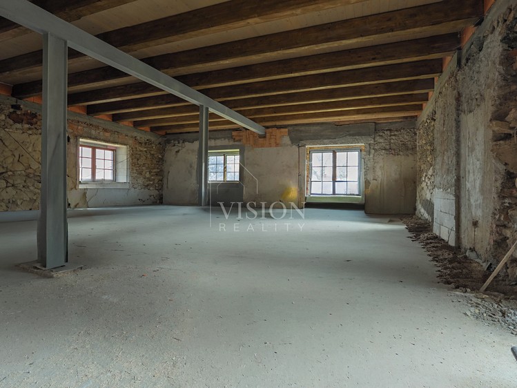 Prodej zemědělské usedlosti 413 m², pozemek 21 829 m² - foto 4