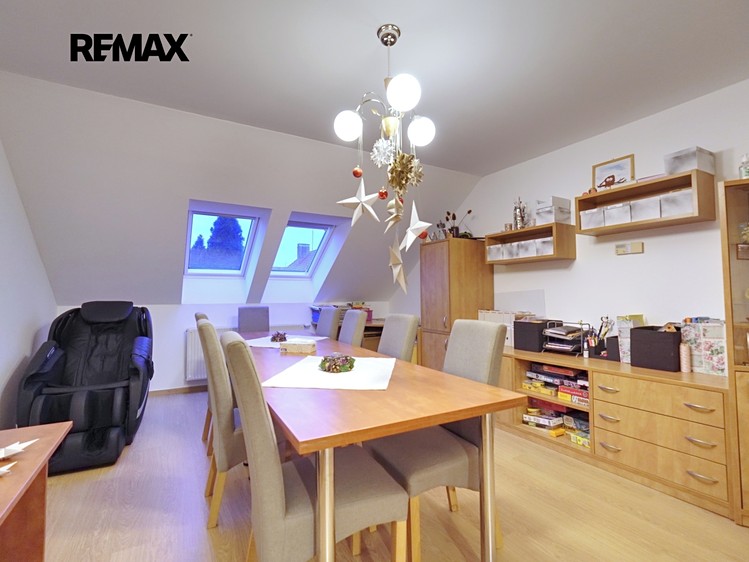Prodej rodinného domu 146 m², pozemek 287 m² - foto 2