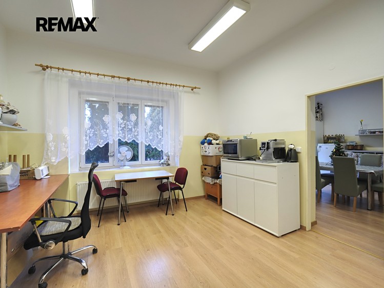 Prodej rodinného domu 146 m², pozemek 287 m² - foto 4