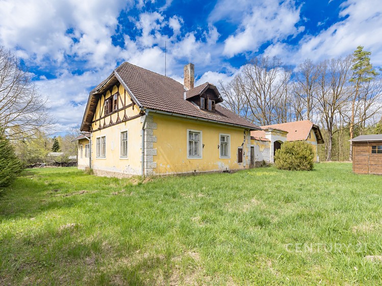 Prodej zemědělské usedlosti 400 m², pozemek 15 909 m² - foto 3